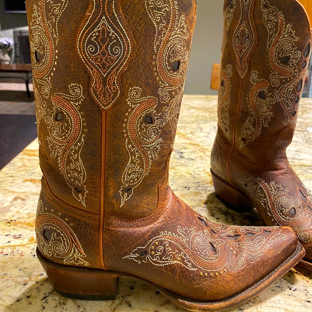 Shyanne western boots.